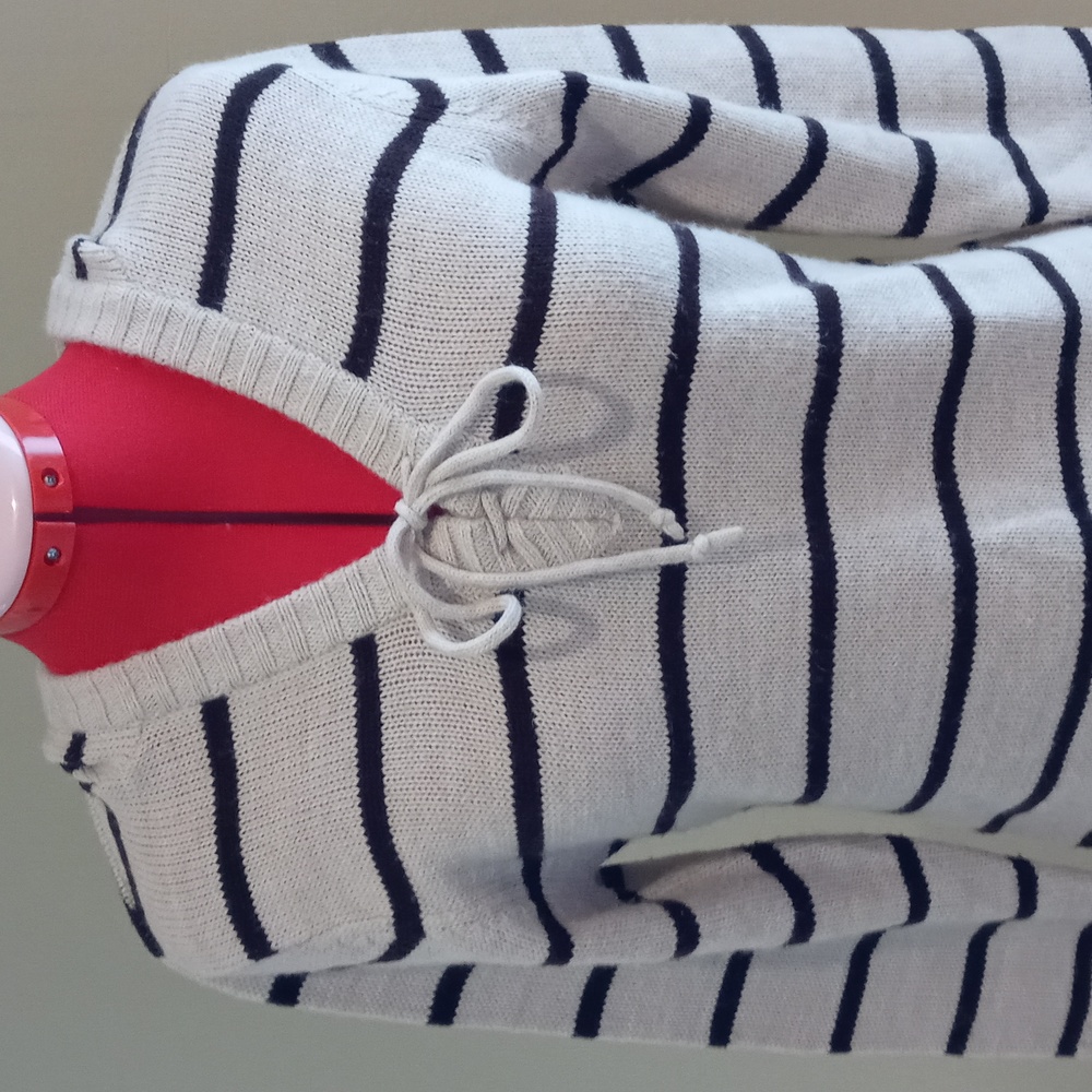 Pre-owned LIKE new Lei Striped Sweater Size XL